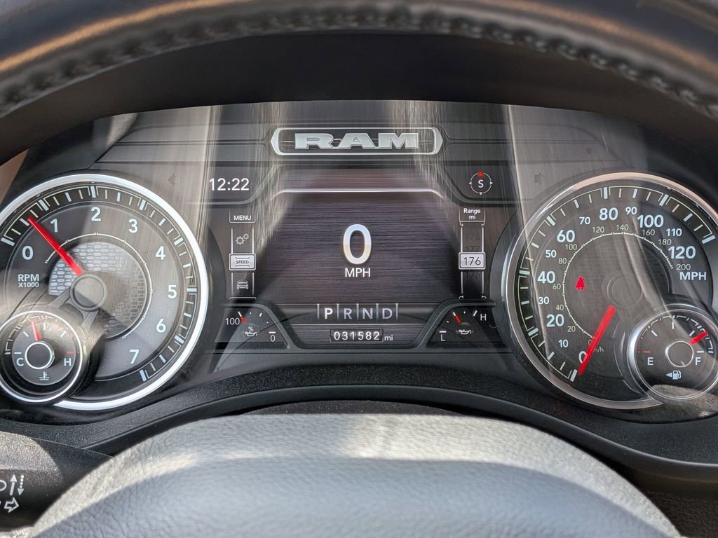 Used 2022 RAM 1500 Laramie w/ Sport Appearance Package AWD/4WD image 15