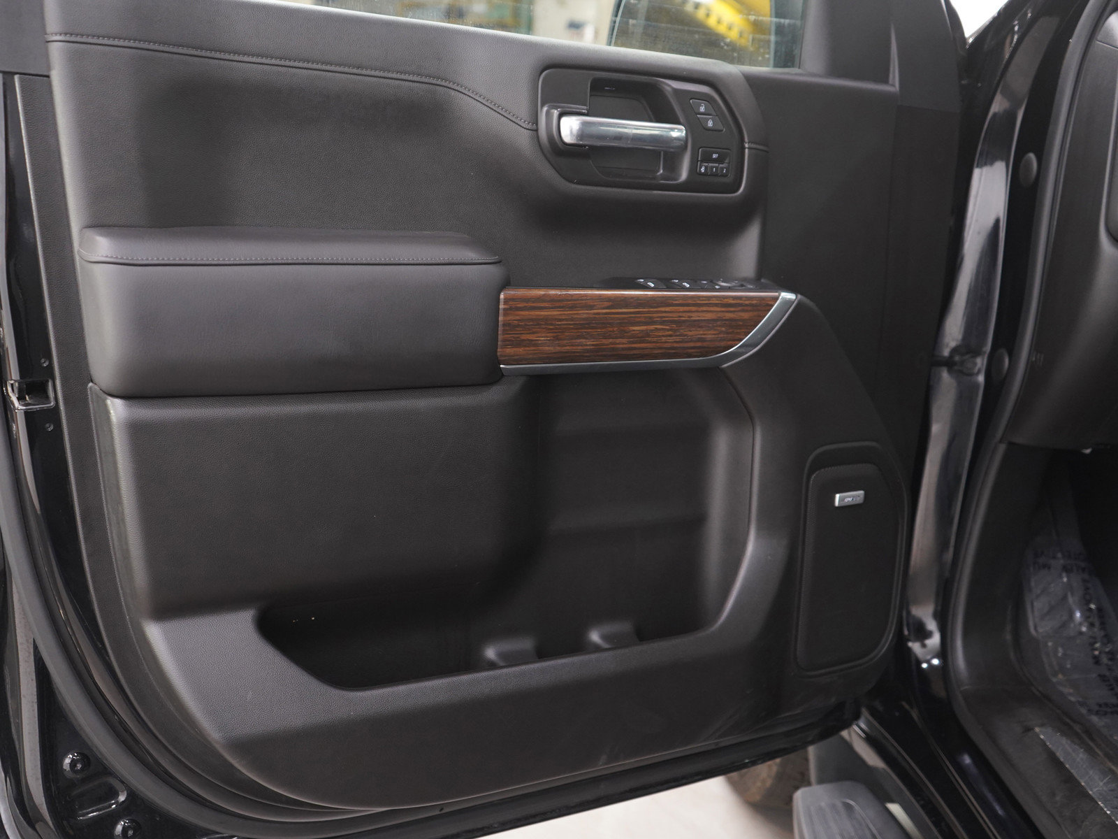 Used 2022 Chevrolet Silverado 1500 High Country AWD/4WD image 18