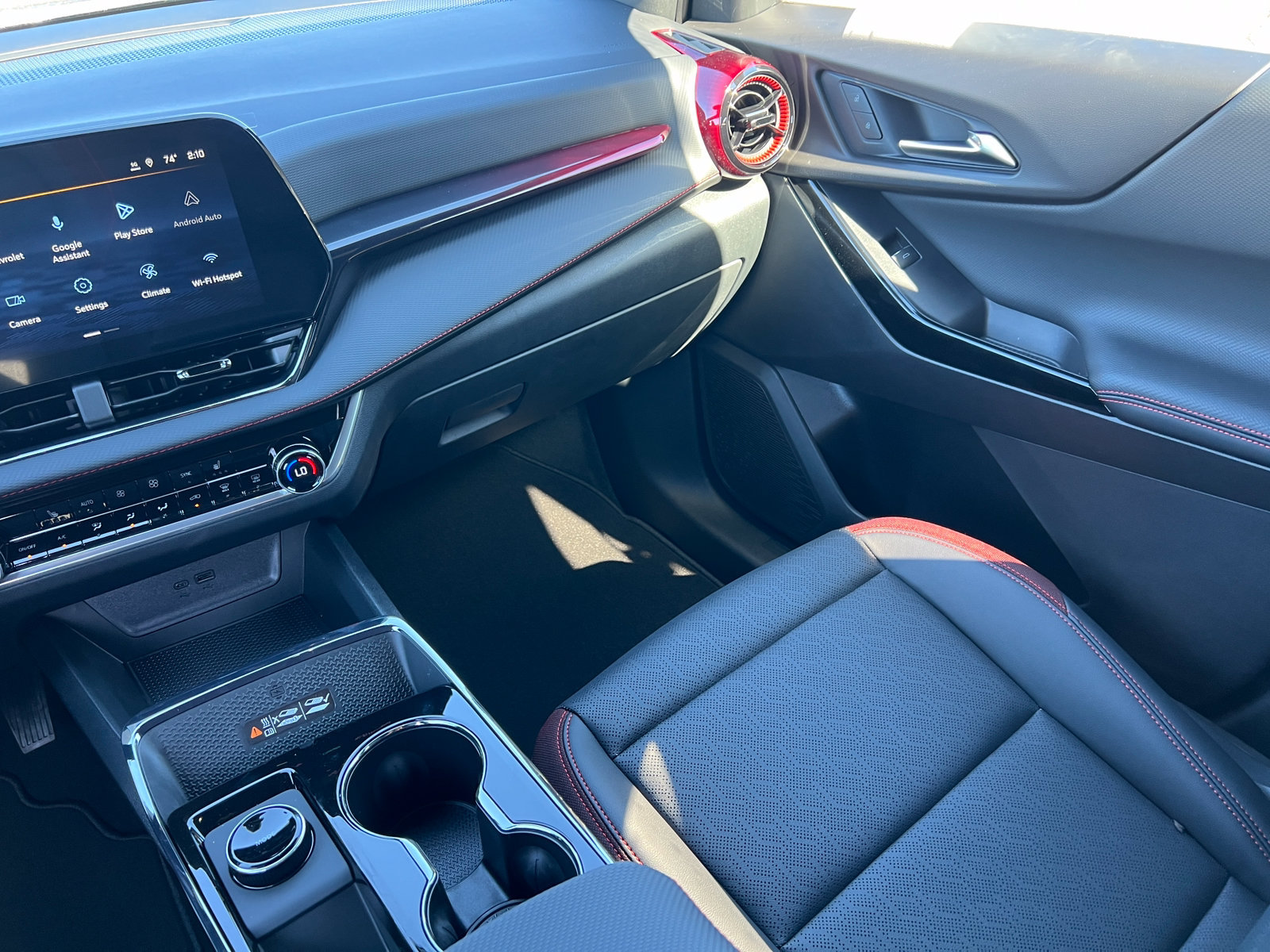New 2027 Chevrolet Equinox RS w/ Safety and Technology Package AWD/4WD image 32