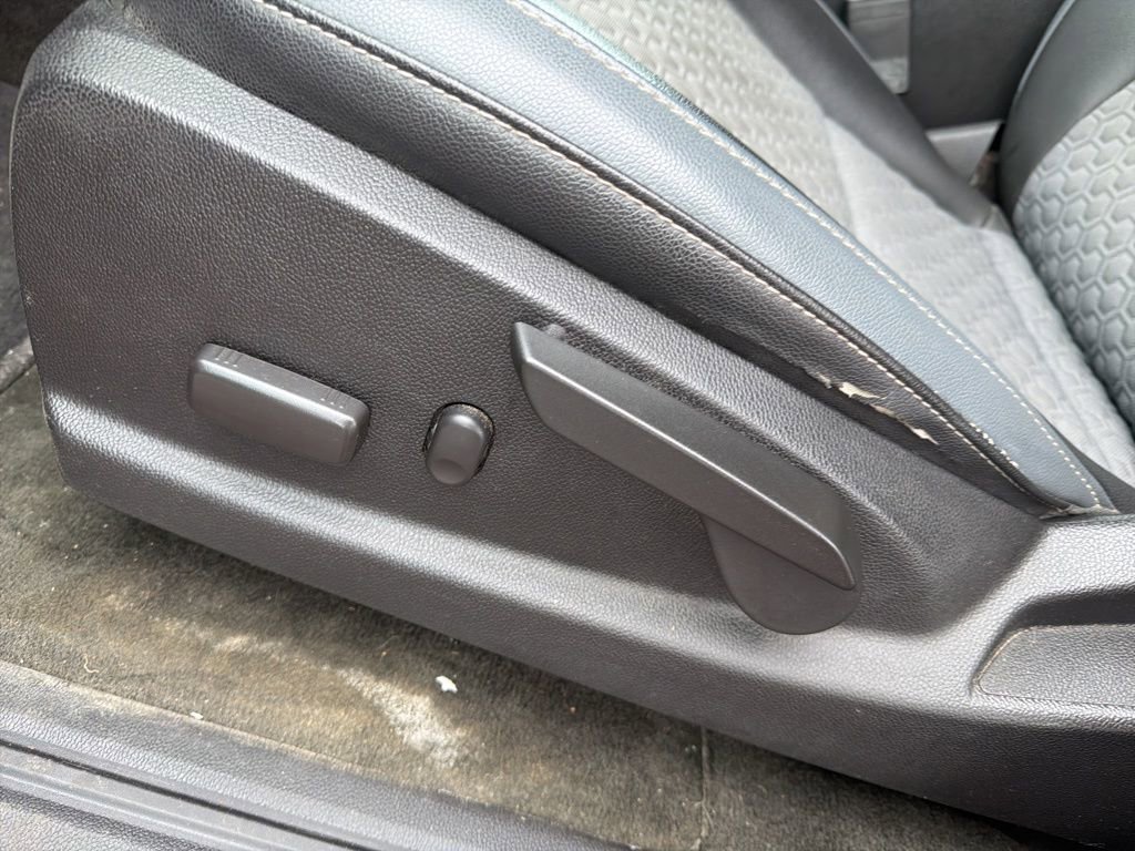Used 2018 Chevrolet Colorado Z71 image 12