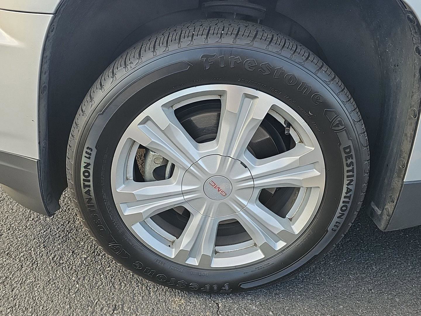 Used 2017 GMC Terrain SLE image 4