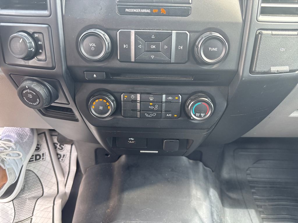 Used 2016 Ford F150 XL w/ Equipment Group 101A Mid AWD/4WD image 19