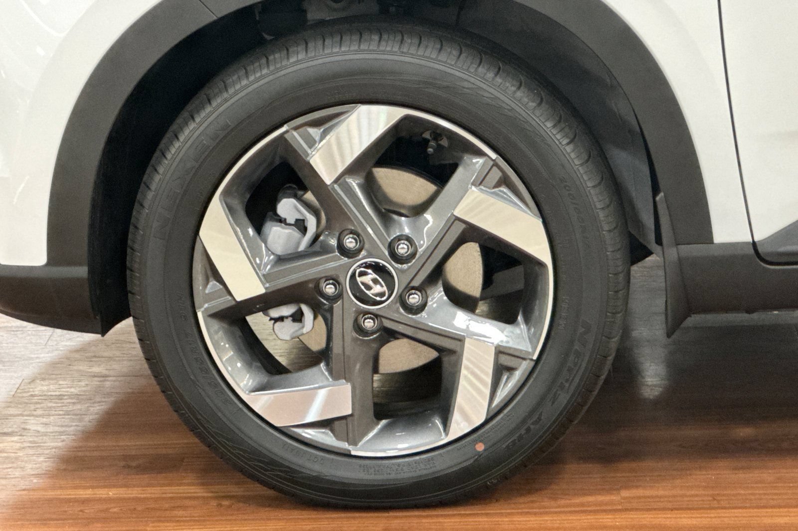New 2026 Hyundai Venue SEL FWD image 25