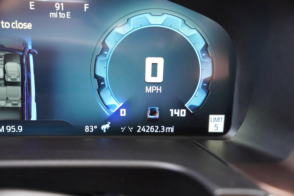 Certified 2025 Ford Bronco Sport Outer Banks w/ Outer Banks Tech Package+ AWD/4WD image 38
