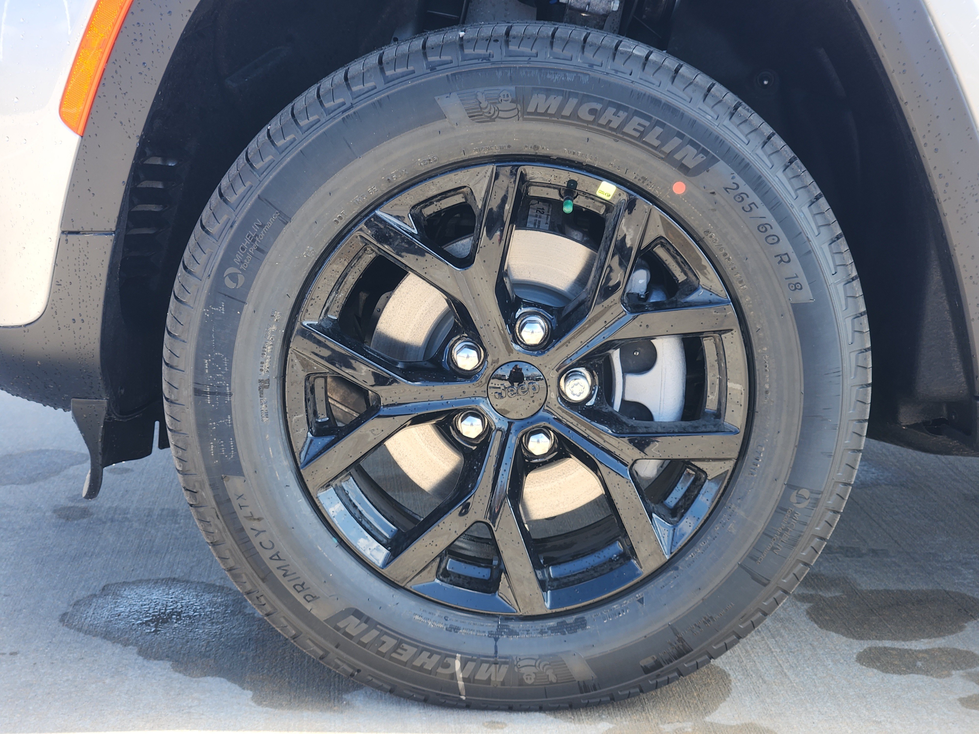 New 2026 Jeep Grand Cherokee Altitude RWD image 9