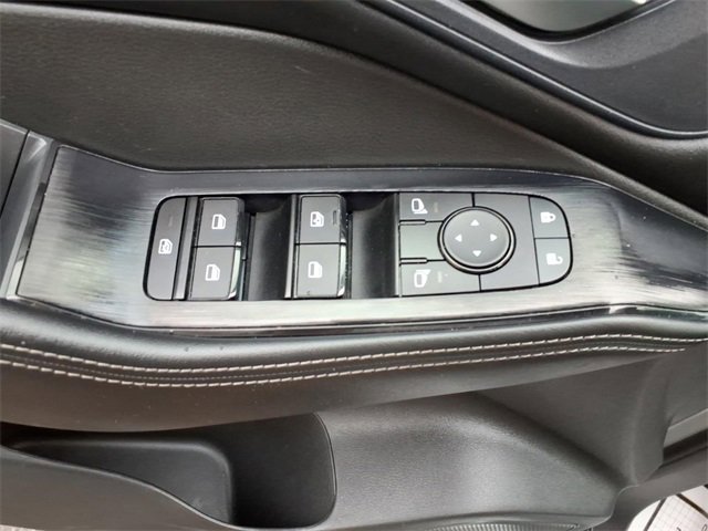 Used 2024 Nissan Rogue SV image 8