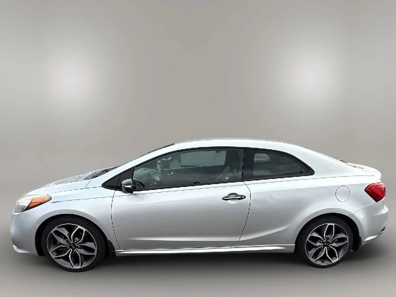 Used 2014 Kia Forte Koup SX FWD image 2
