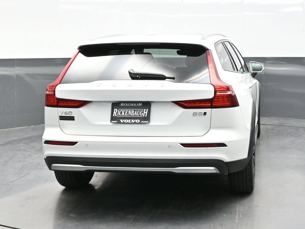 New 2026 Volvo V60 B5 Cross Country Ultra w/ Climate Package AWD/4WD image 6