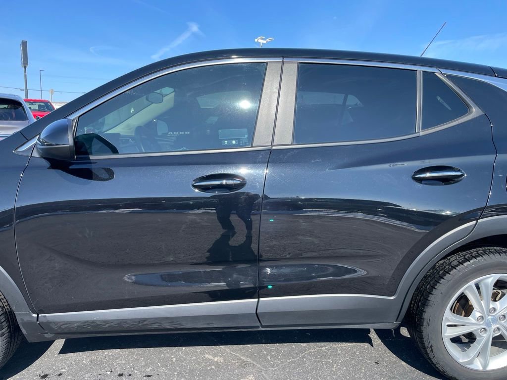 Used 2022 Buick Encore GX Preferred w/ Cold Weather Comfort Package AWD/4WD image 34