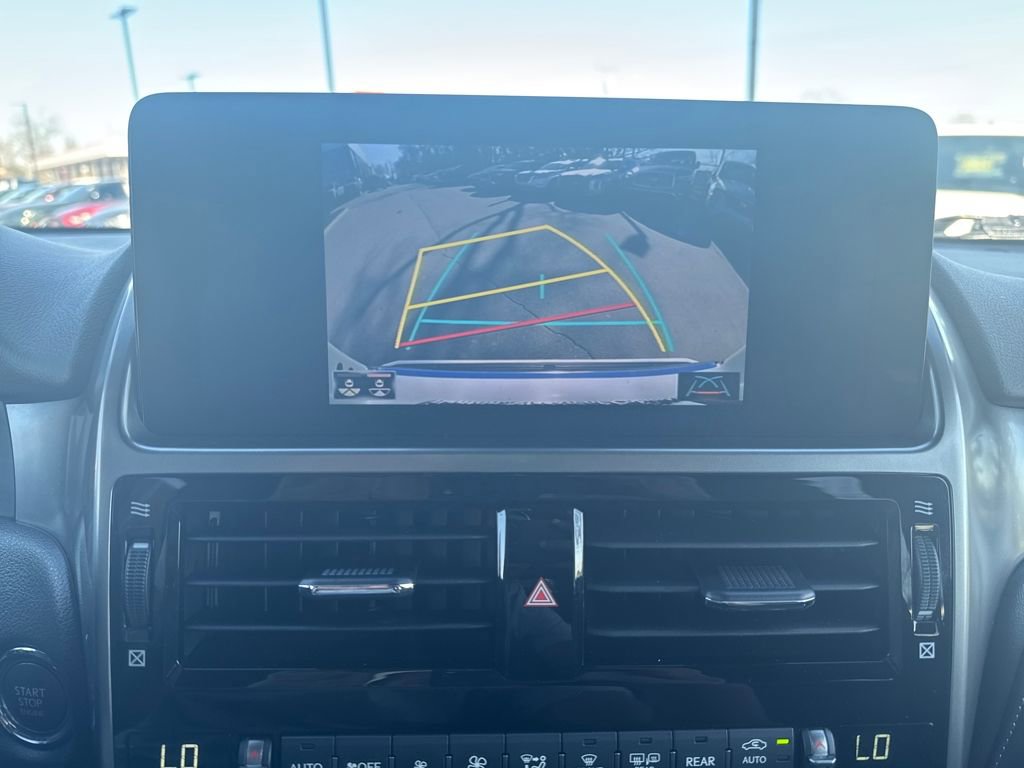 Used 2023 Lexus GX 460 Premium w/ Premium Package image 22