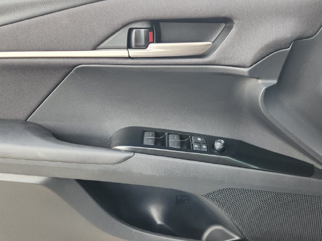 New 2026 Toyota Camry LE w/ Convenience Package FWD image 17