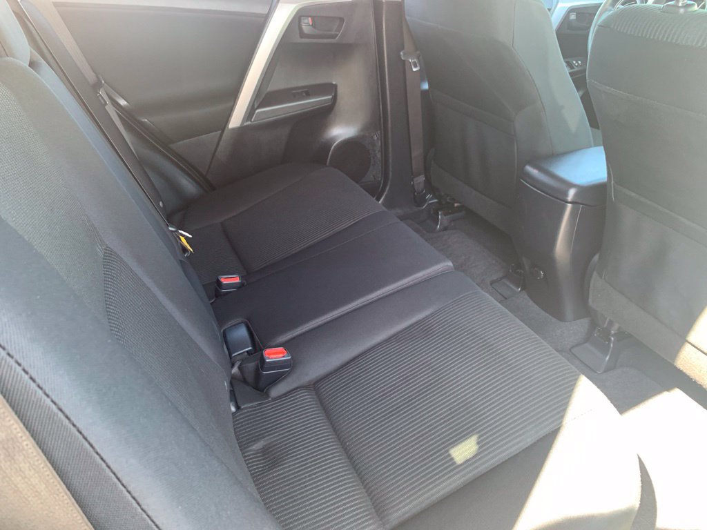 Used 2016 Toyota RAV4 LE AWD/4WD image 23