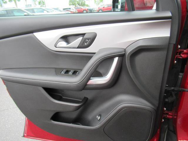 Certified 2024 Chevrolet Blazer LT w/ Convenience Package FWD image 19
