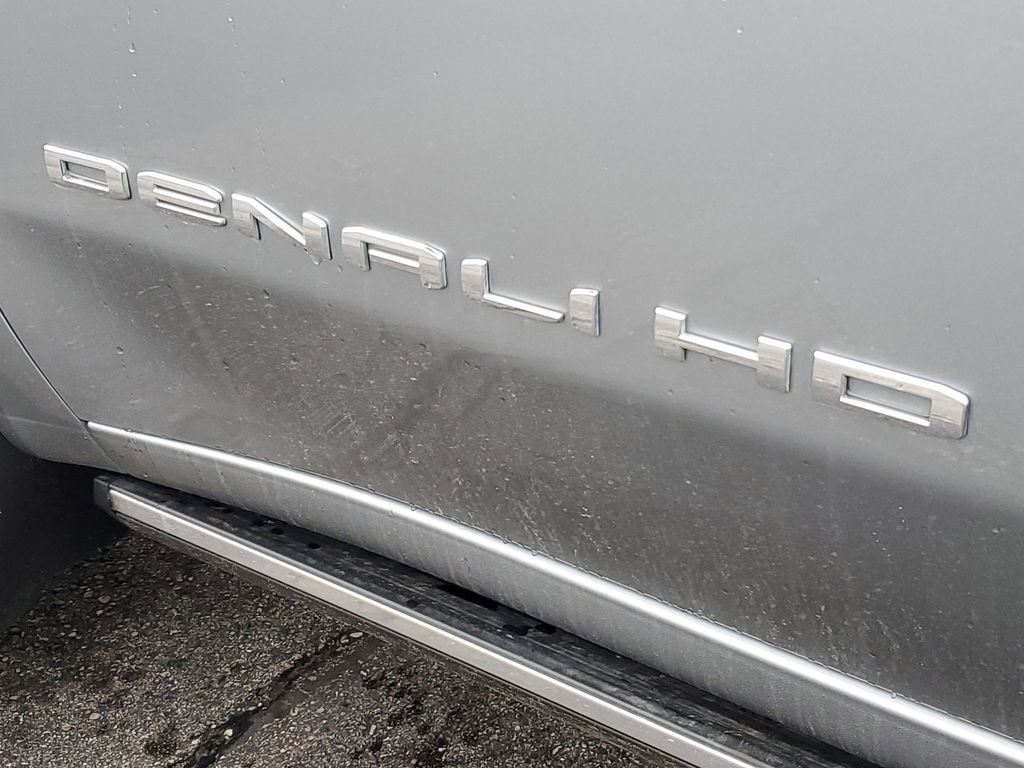 Used 2024 GMC Sierra 3500 Denali Ultimate image 38