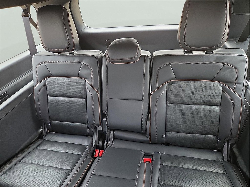 New 2026 Lincoln Navigator L Black Label image 11