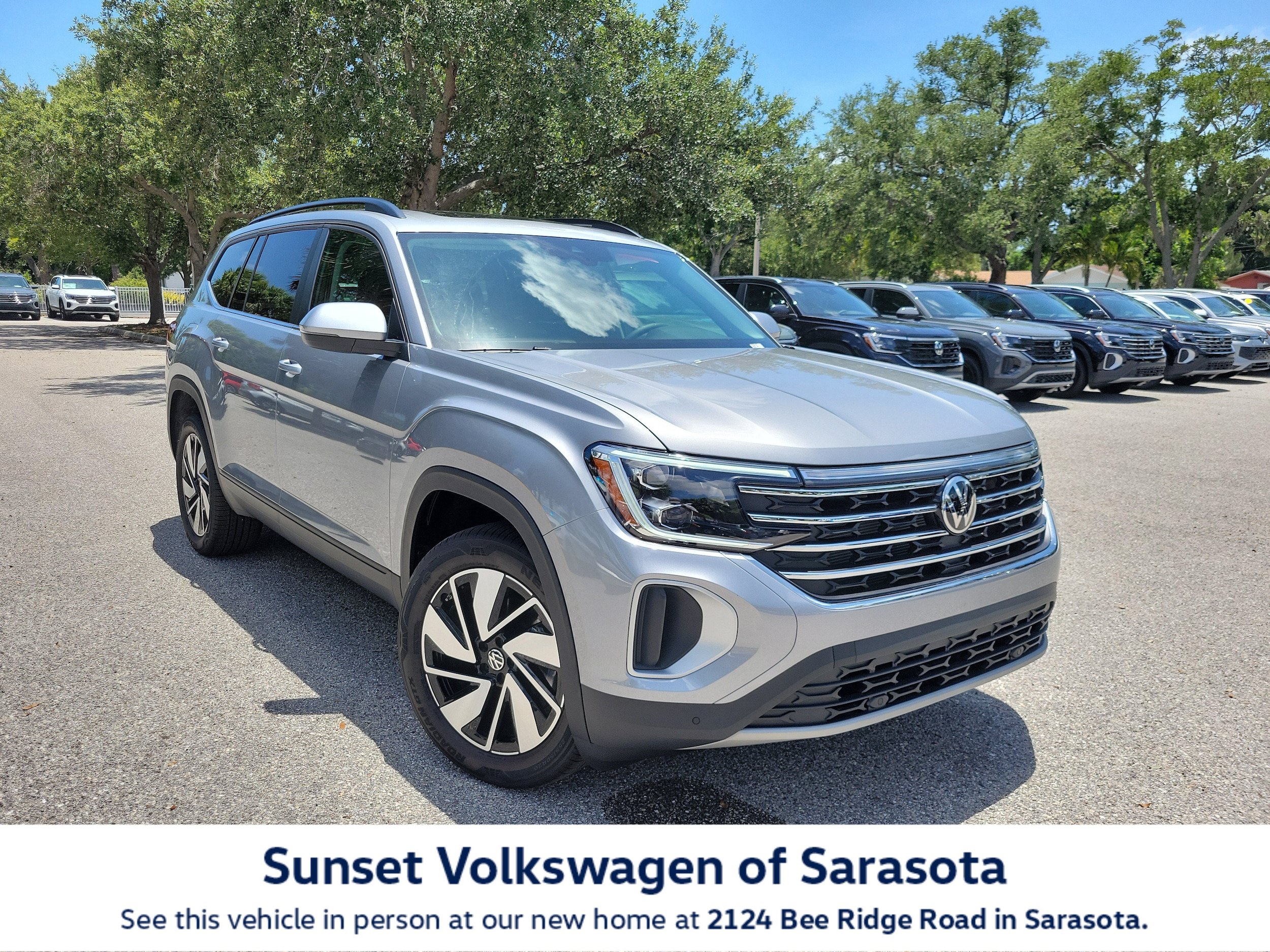 New 2026 Volkswagen Atlas SE FWD image 1