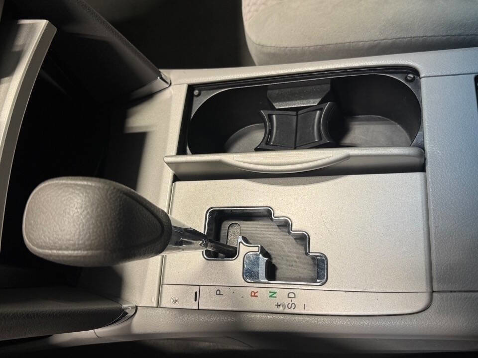 Used 2011 Toyota Camry LE w/ LE Extra-Value Pkg image 33