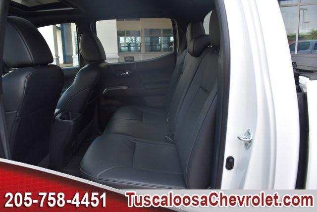 Used 2022 Toyota Tacoma Limited image 23