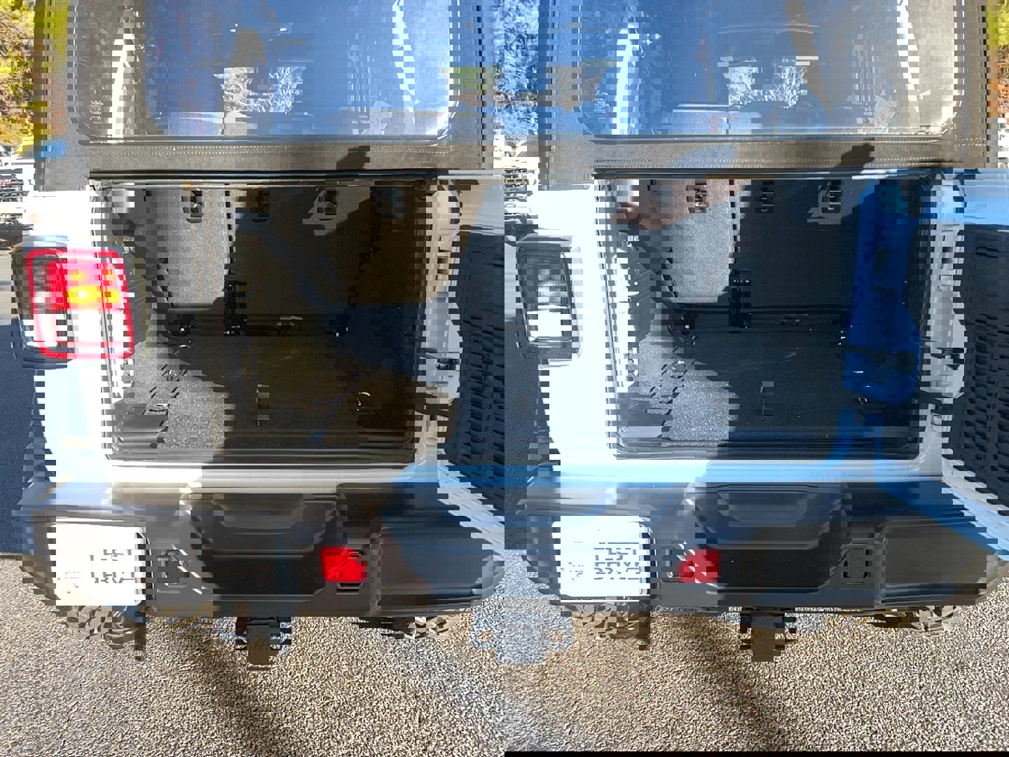 Used 2024 Jeep Wrangler Willys image 30