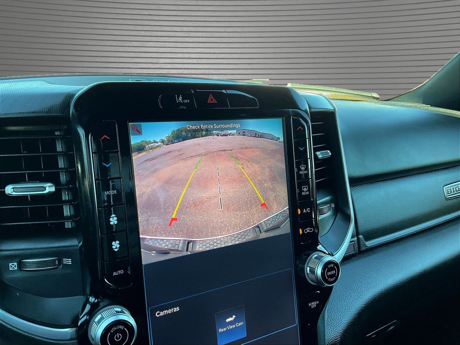 Used 2025 RAM 1500 Big Horn AWD/4WD image 17