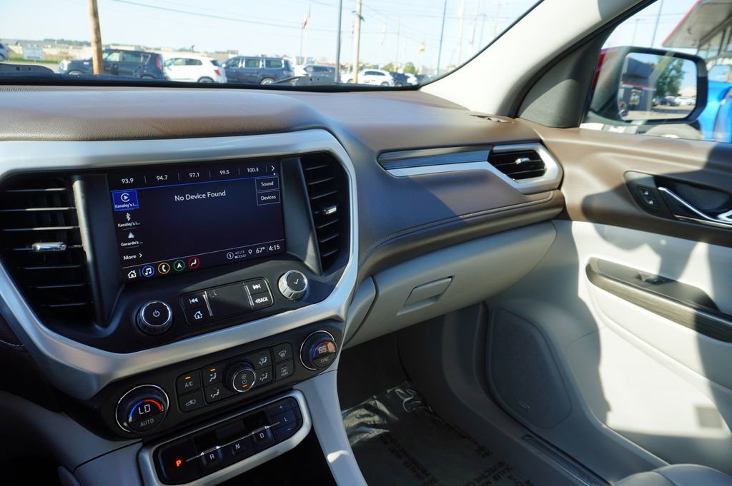 Used 2023 GMC Acadia SLT image 20