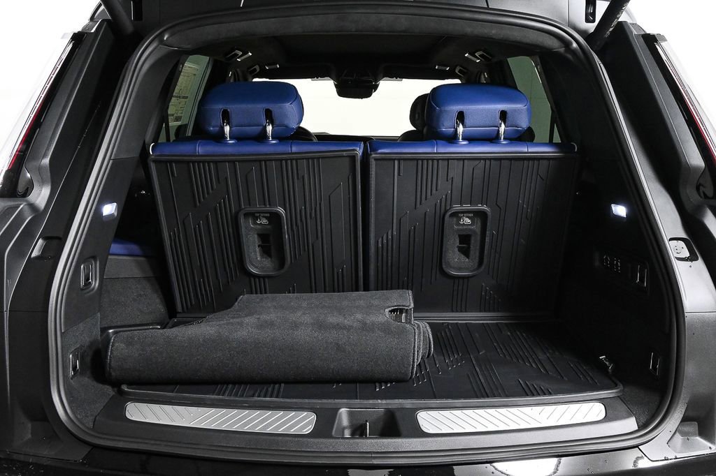 New 2026 Cadillac Vistiq Premium Luxury w/ LPO, Floor Liner Package image 31