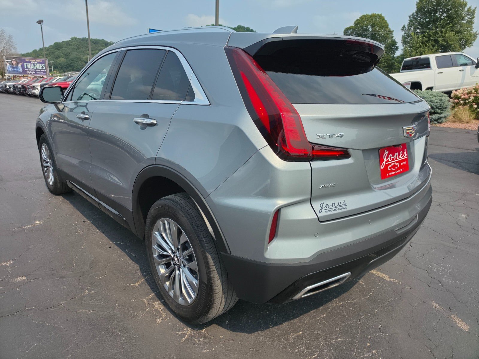 Used 2024 Cadillac XT4 Premium Luxury AWD/4WD image 3