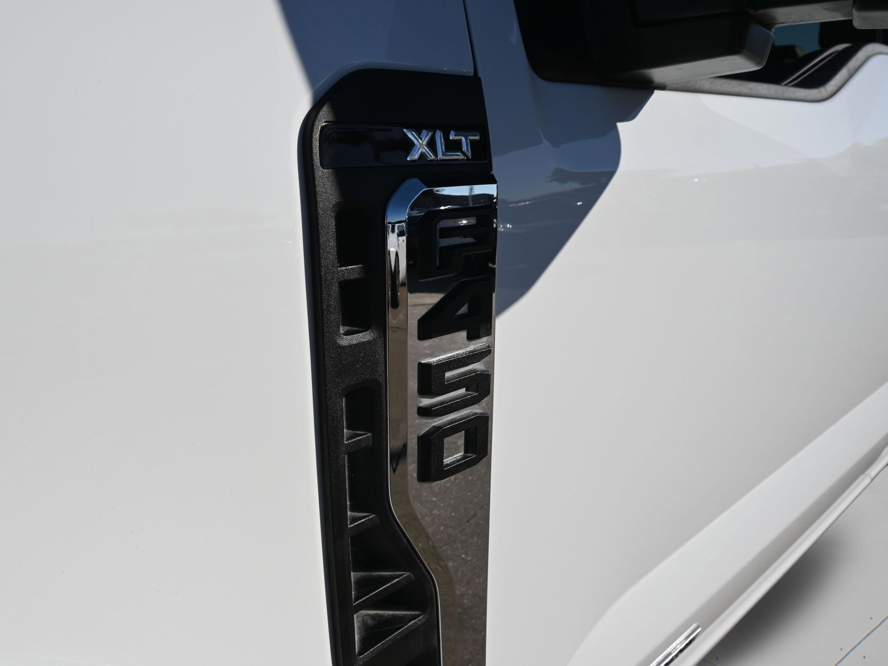 Used 2025 Ford F450 XLT w/ FX4 Off-Road Package AWD/4WD image 11