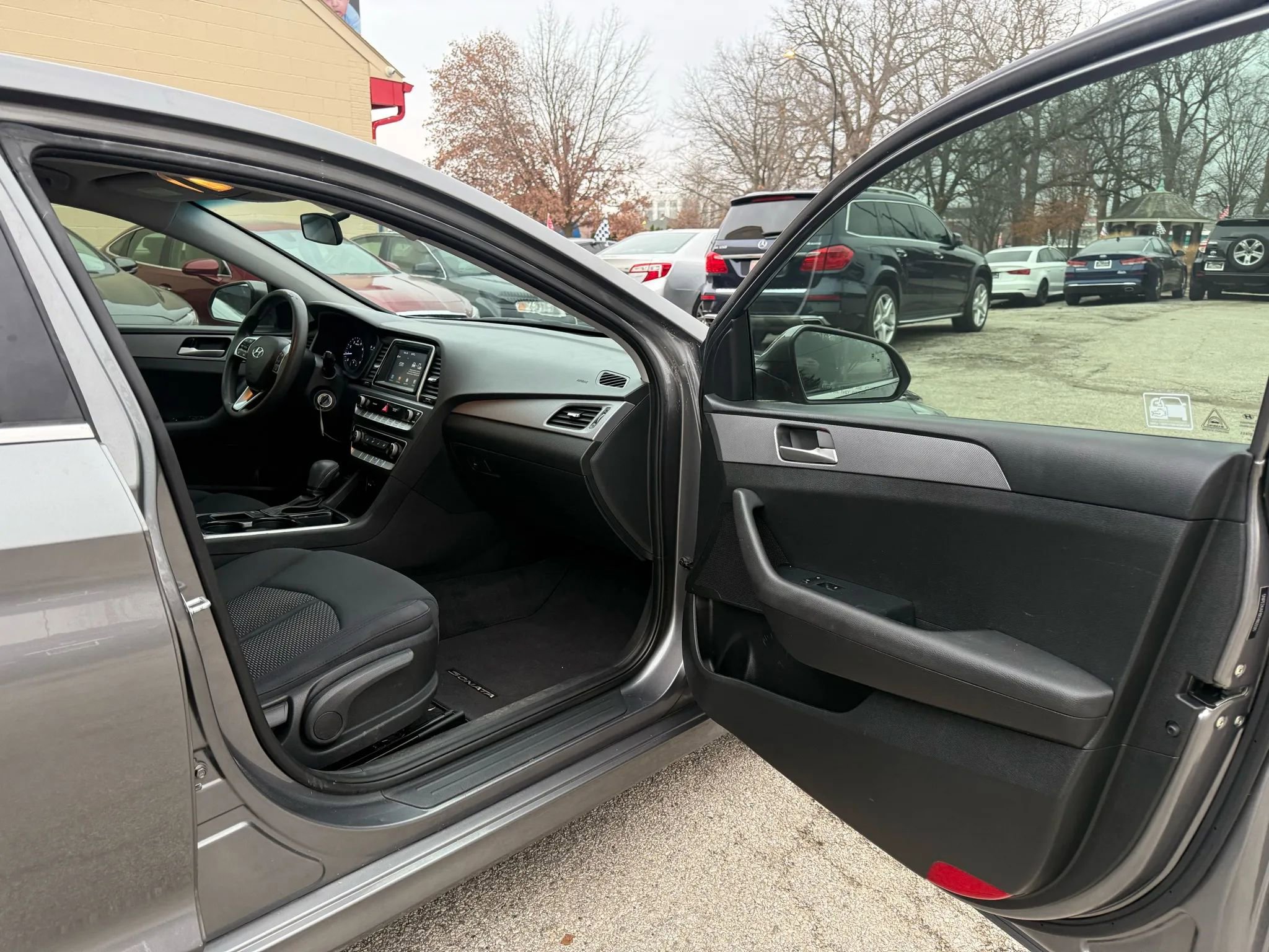 Used 2019 Hyundai Sonata SE image 18