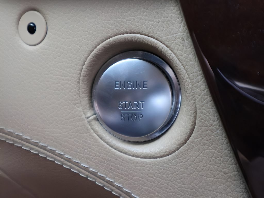 Used 2011 Mercedes-Benz CL 550 4MATIC image 26