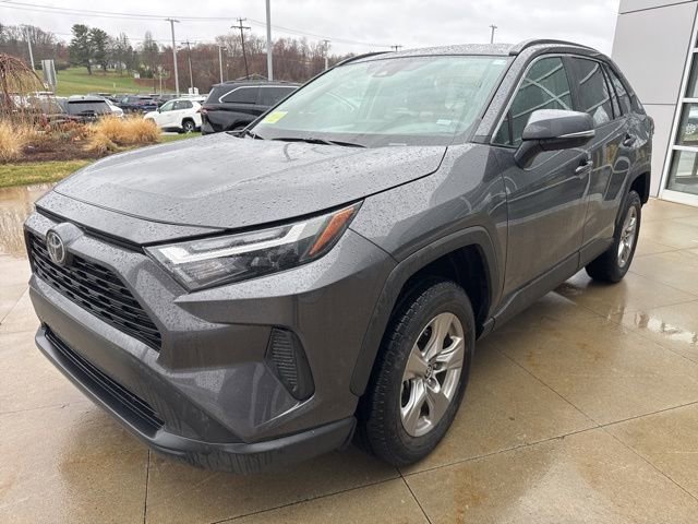 Used 2025 Toyota RAV4 XLE AWD/4WD image 3