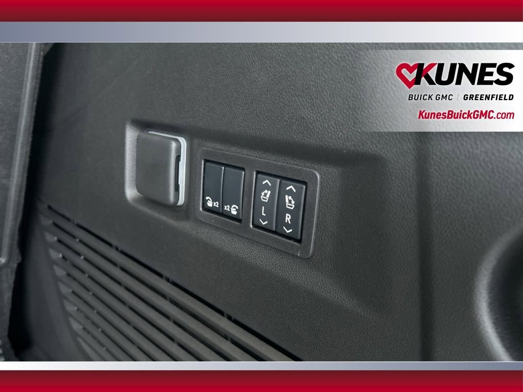 New 2026 GMC Yukon AT4 Ultimate w/ LPO, Floor Liner Package image 42