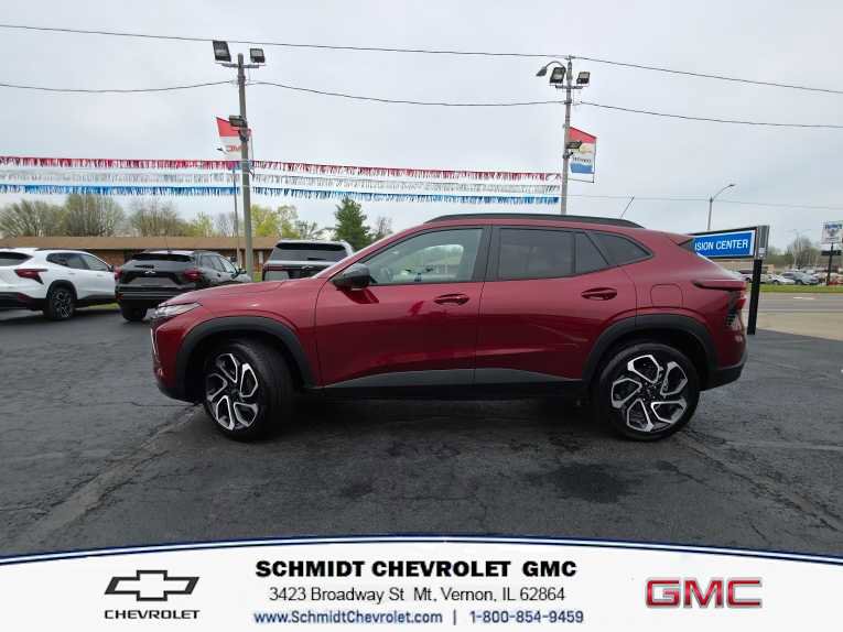 Used 2025 Chevrolet Trax RS w/ Driver Confidence Package image 8