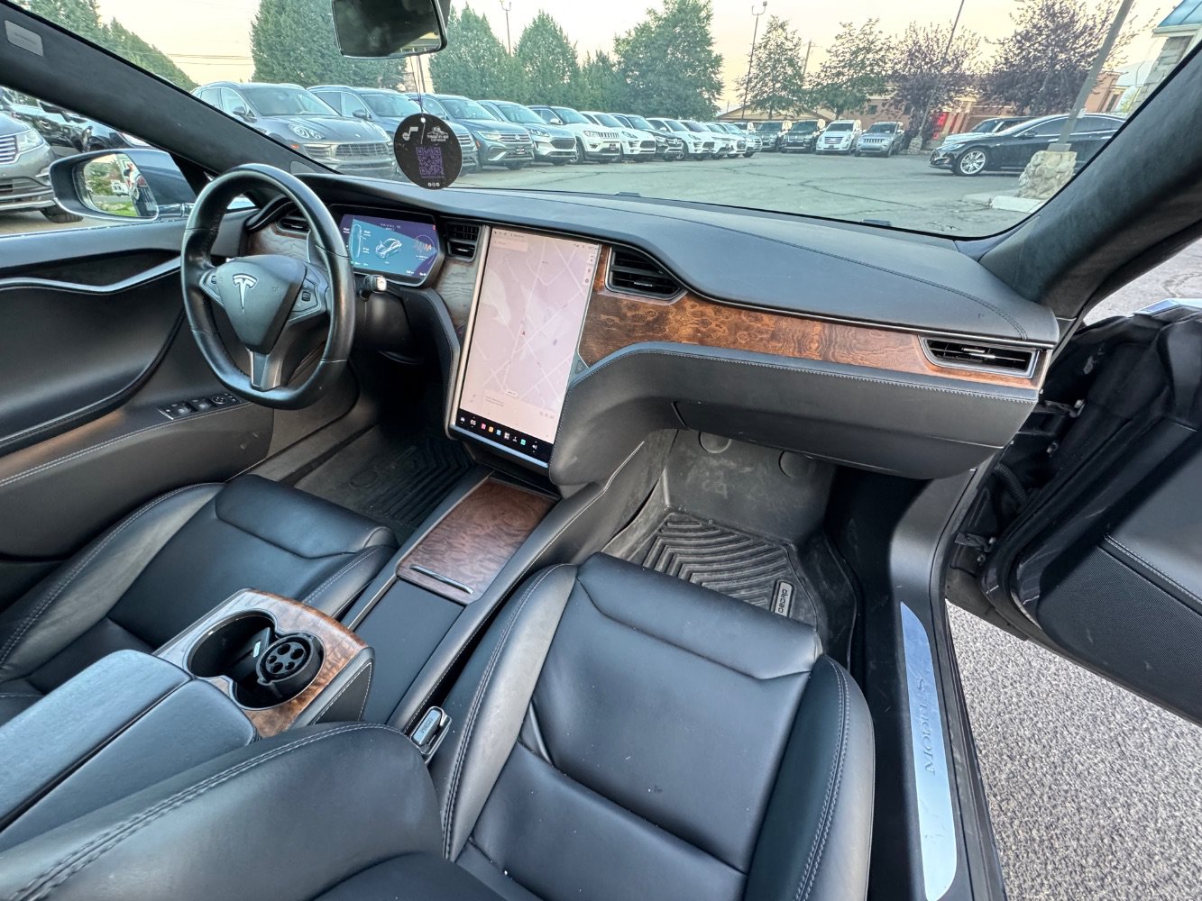 Used 2018 Tesla Model S 100D AWD/4WD image 9