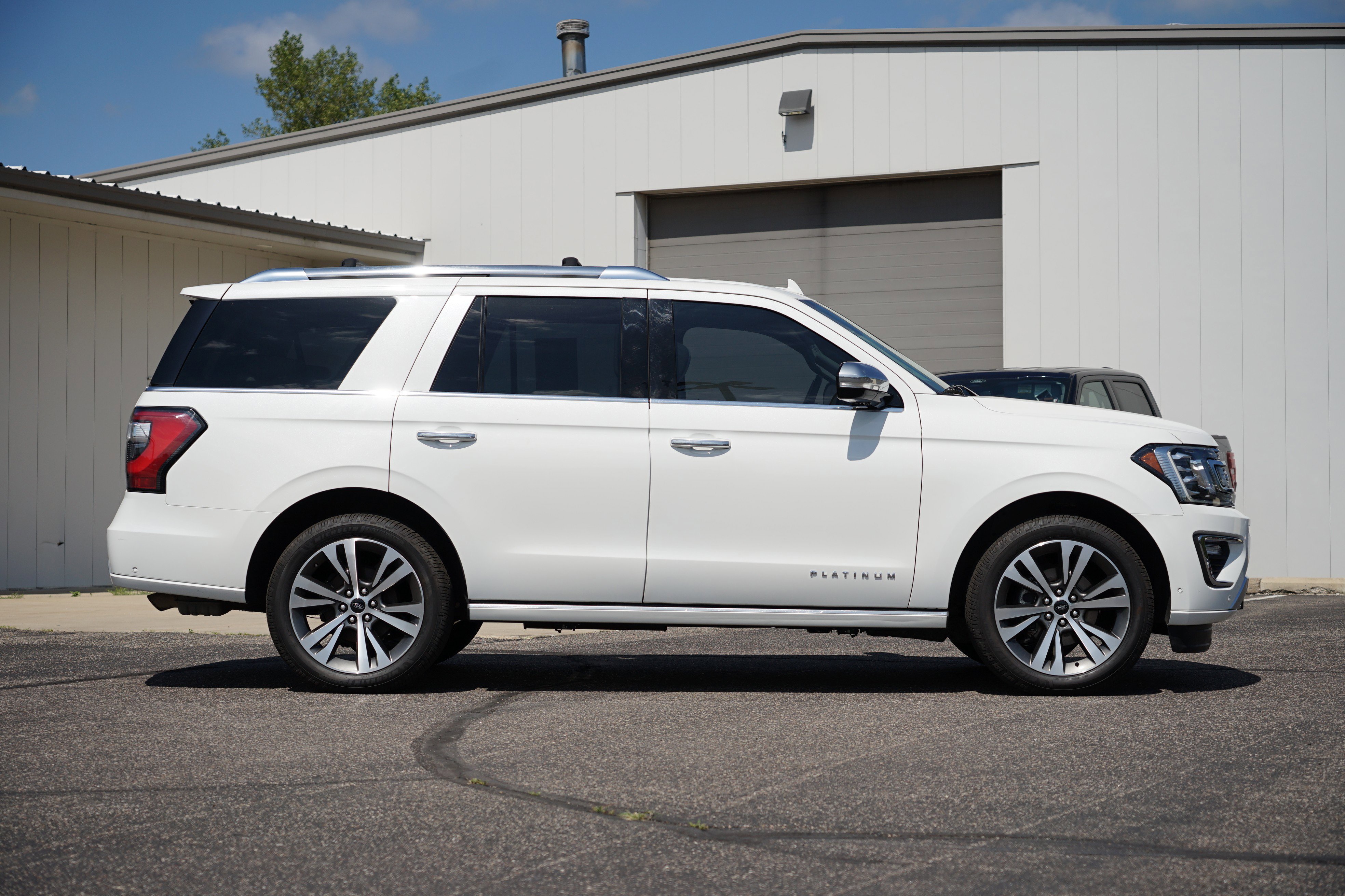 Used 2021 Ford Expedition Platinum image 2