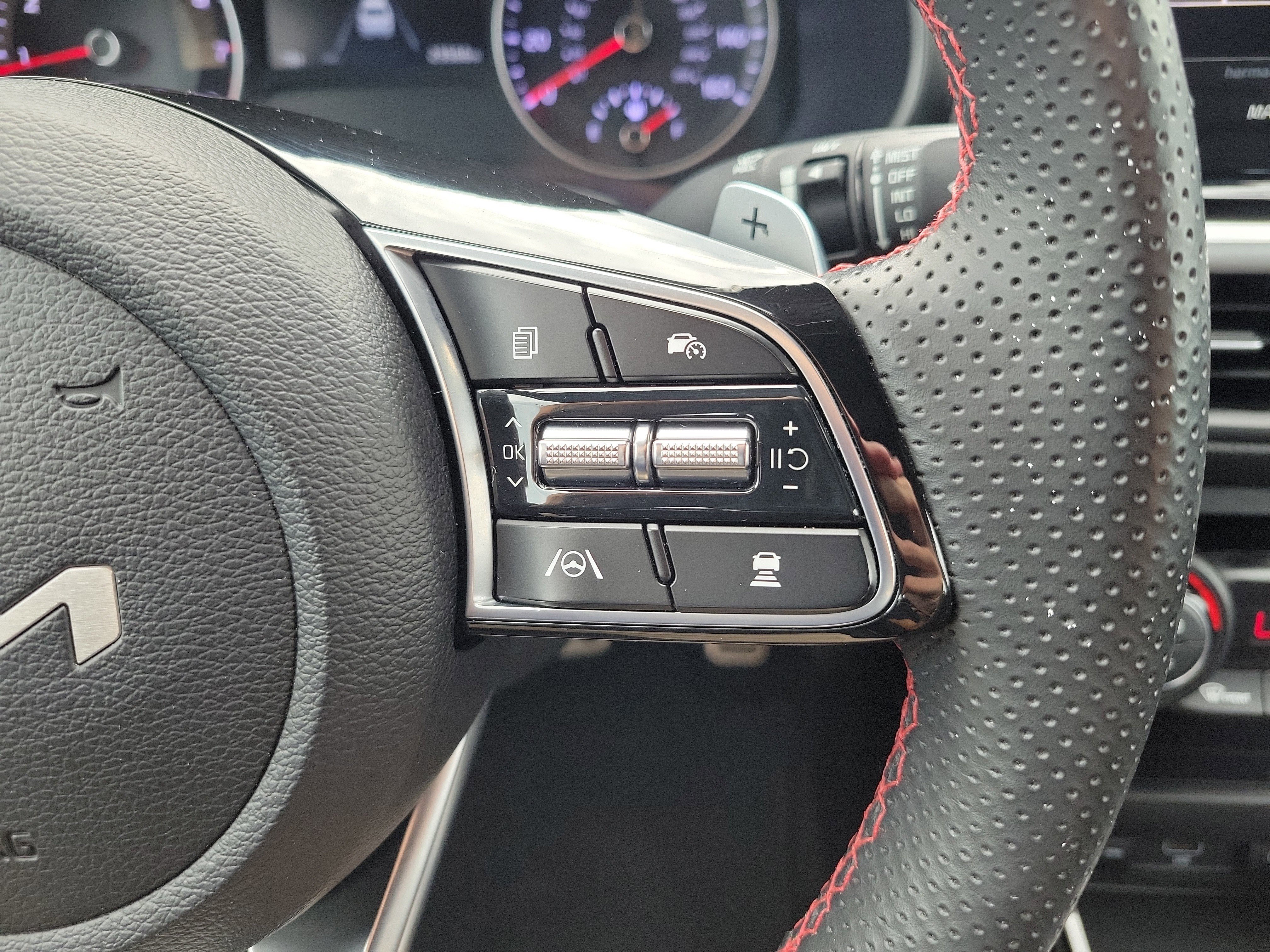 Certified 2023 Kia Forte GT w/ GT2 Package FWD image 28