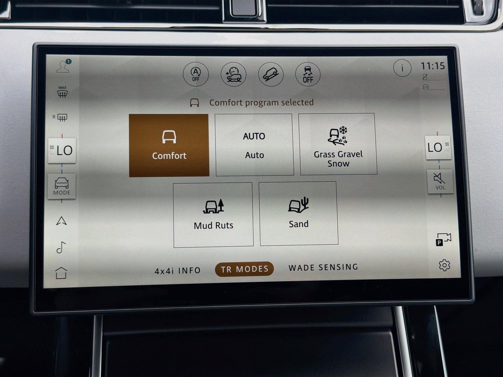 New 2026 Land Rover Range Rover Evoque Hoxton AWD/4WD image 43