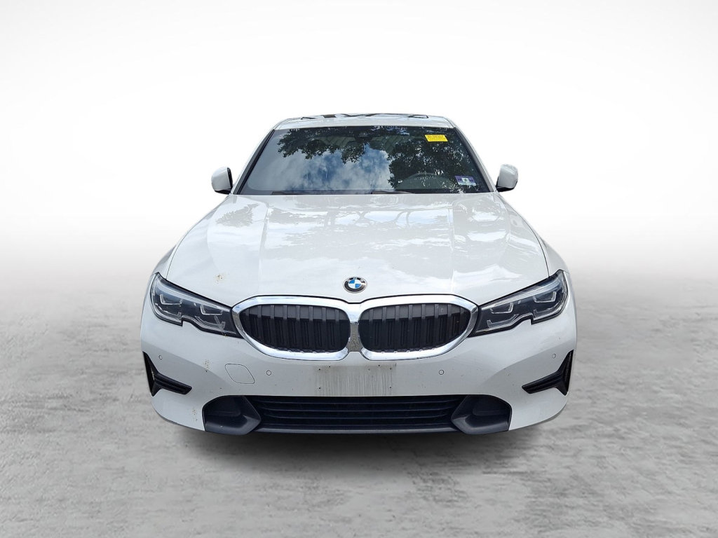 Used 2019 BMW 330i xDrive Sedan w/ Convenience Package AWD/4WD image 2