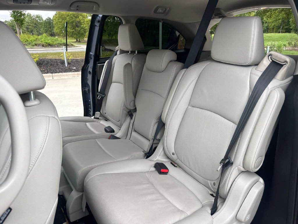 Certified 2025 Honda Odyssey EX-L image 32