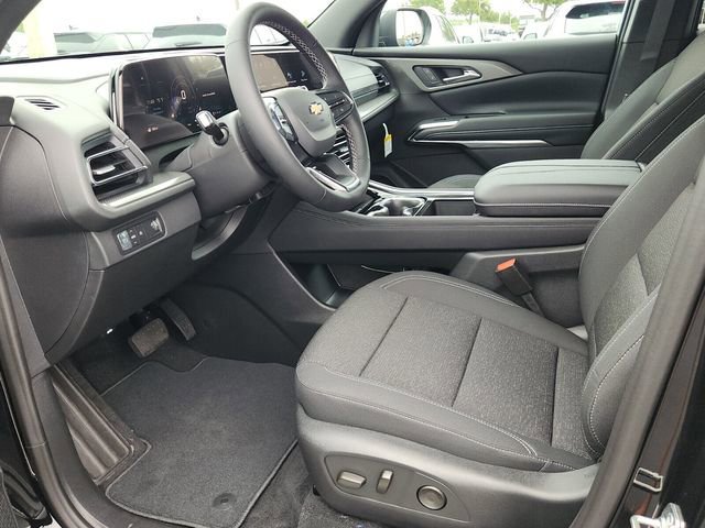 New 2026 Chevrolet Traverse LT w/ Driver Confidence Package image 7