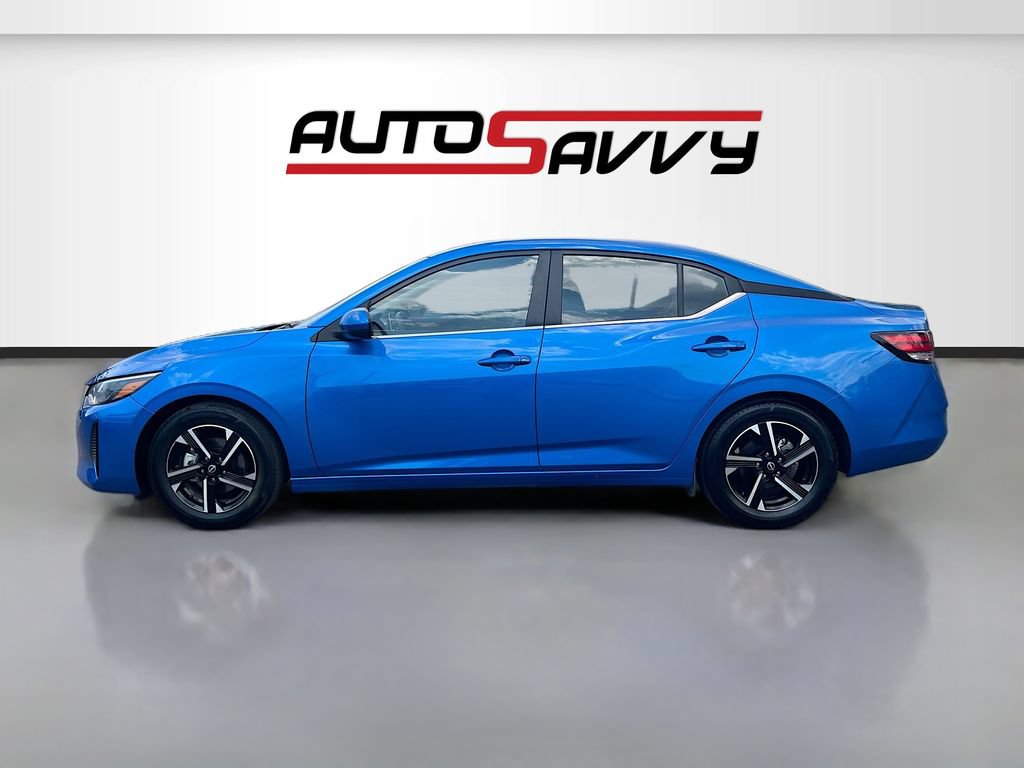 Used 2025 Nissan Sentra SV FWD image 4