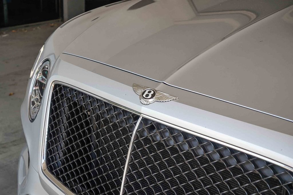 Used 2019 Bentley Bentayga AWD/4WD image 9