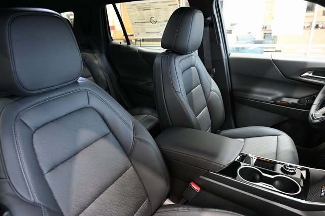 New 2026 Chevrolet Equinox LT image 8