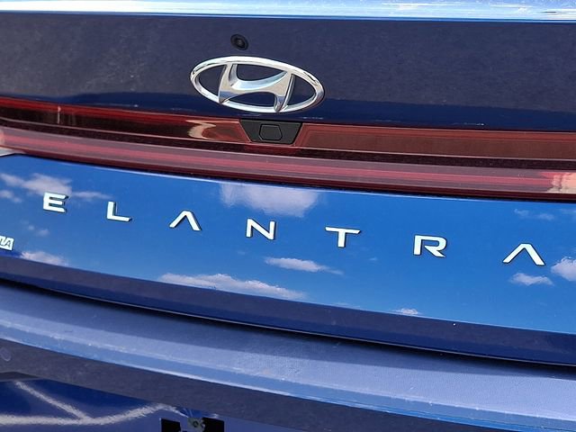 Used 2023 Hyundai Elantra Limited FWD image 31