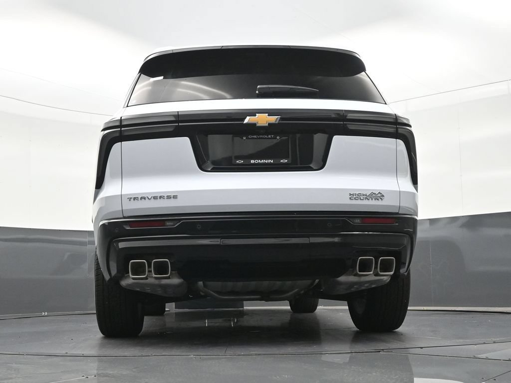 Used 2026 Chevrolet Traverse High Country FWD image 29