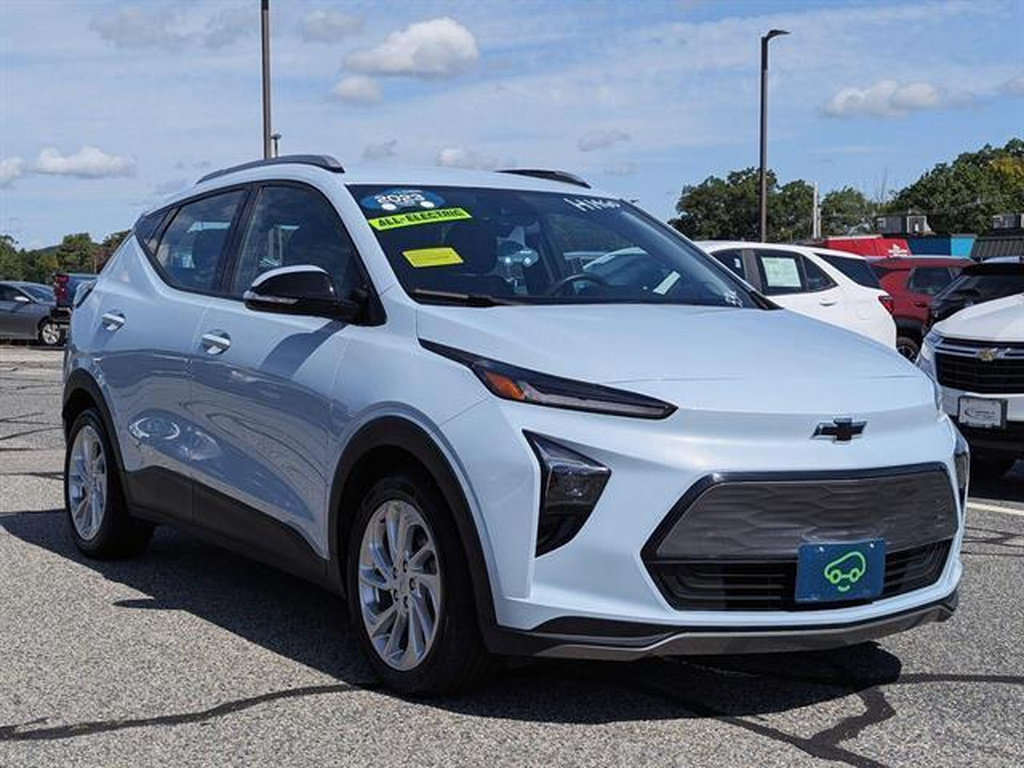 Certified 2023 Chevrolet Bolt EUV LT FWD image 3