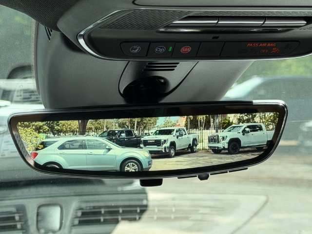 New 2027 Chevrolet Traverse RS FWD image 19