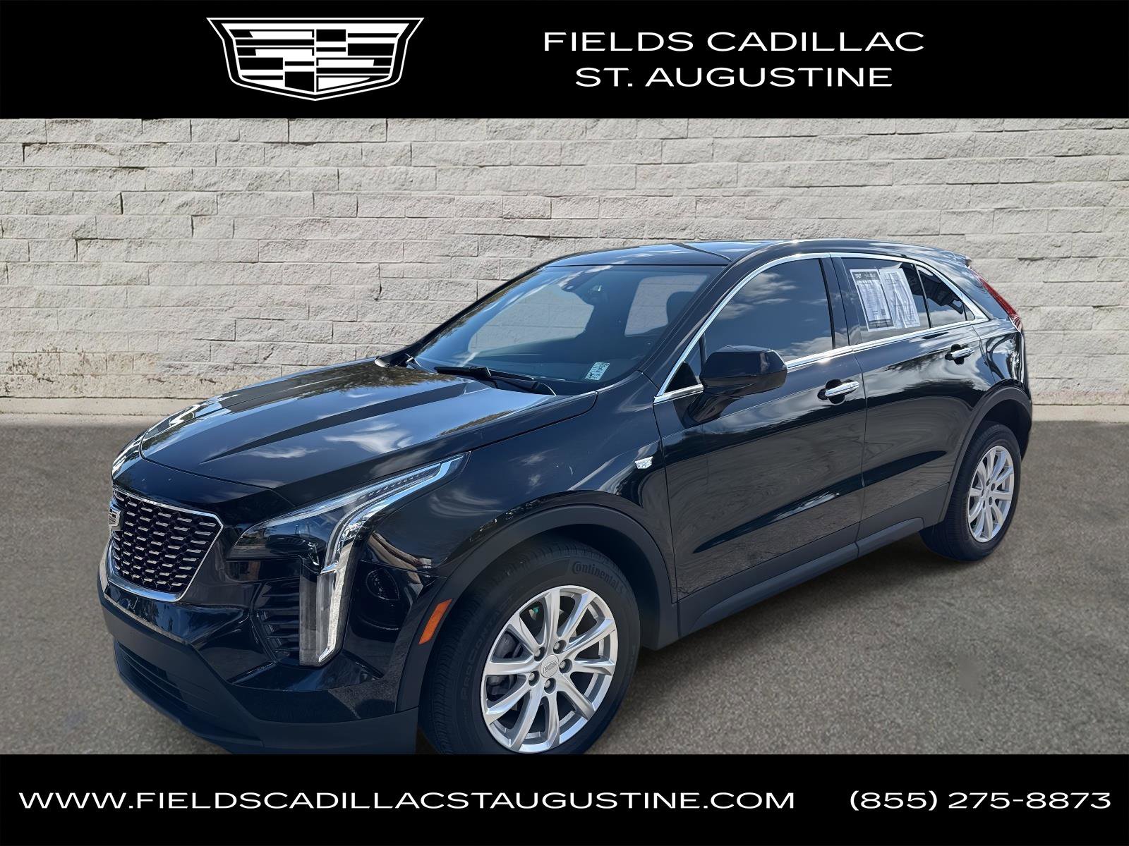 Used 2023 Cadillac XT4 Luxury w/ Cold Weather Package image 1