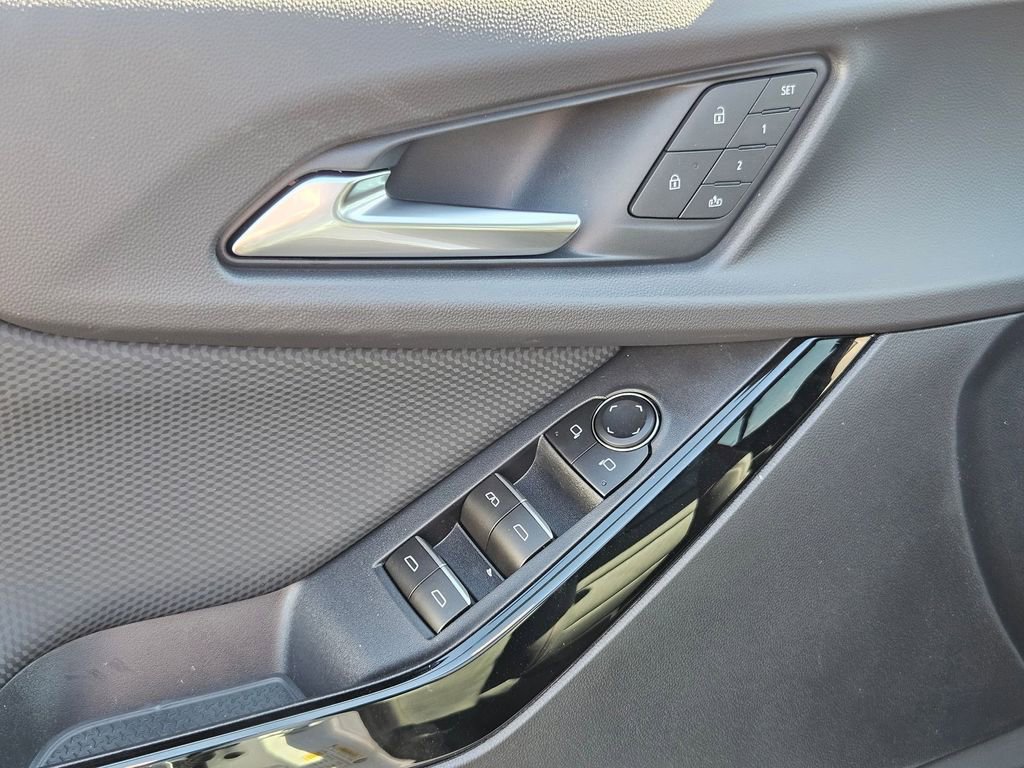 New 2026 Chevrolet Equinox RS w/ Convenience Package III image 11