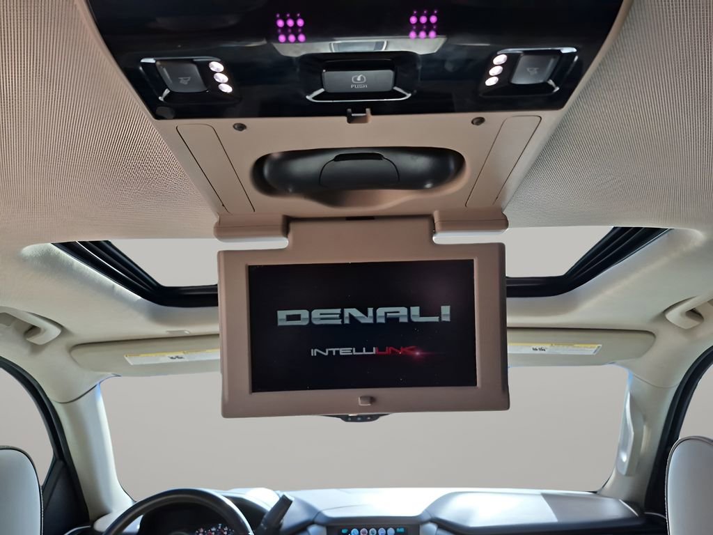 Used 2019 GMC Yukon XL Denali w/ Denali Ultimate Package image 22